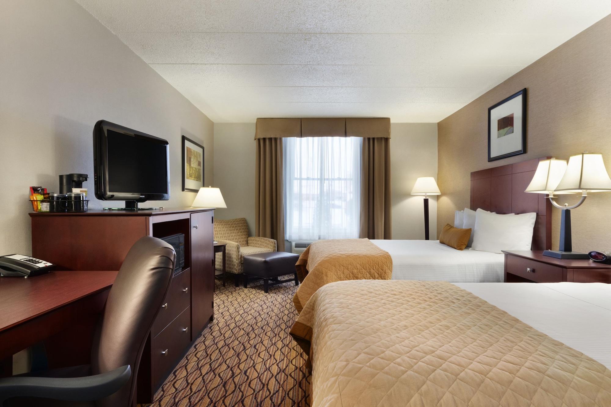 Comfort Inn & Suites Glen Mills - West Chester Dış mekan fotoğraf