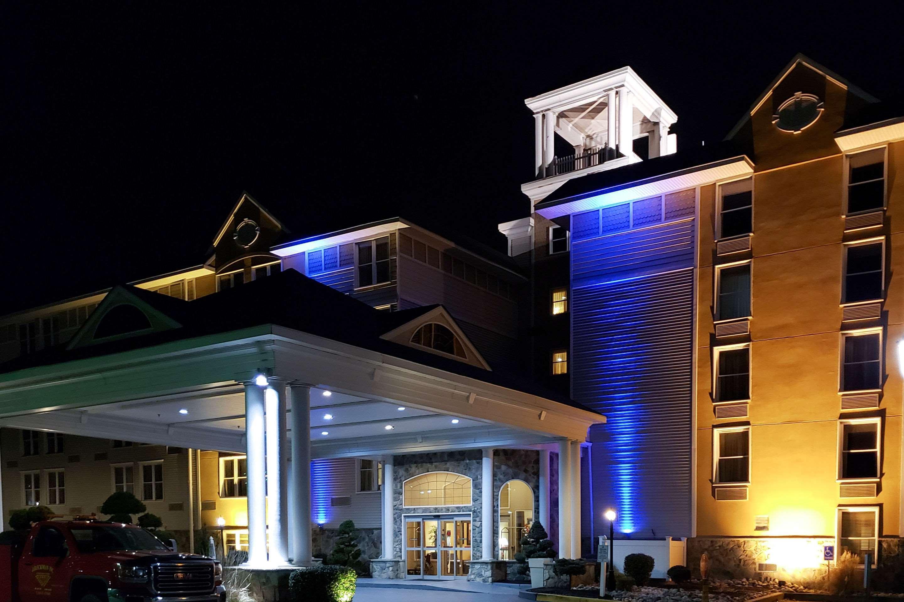 Comfort Inn & Suites Glen Mills - West Chester Dış mekan fotoğraf