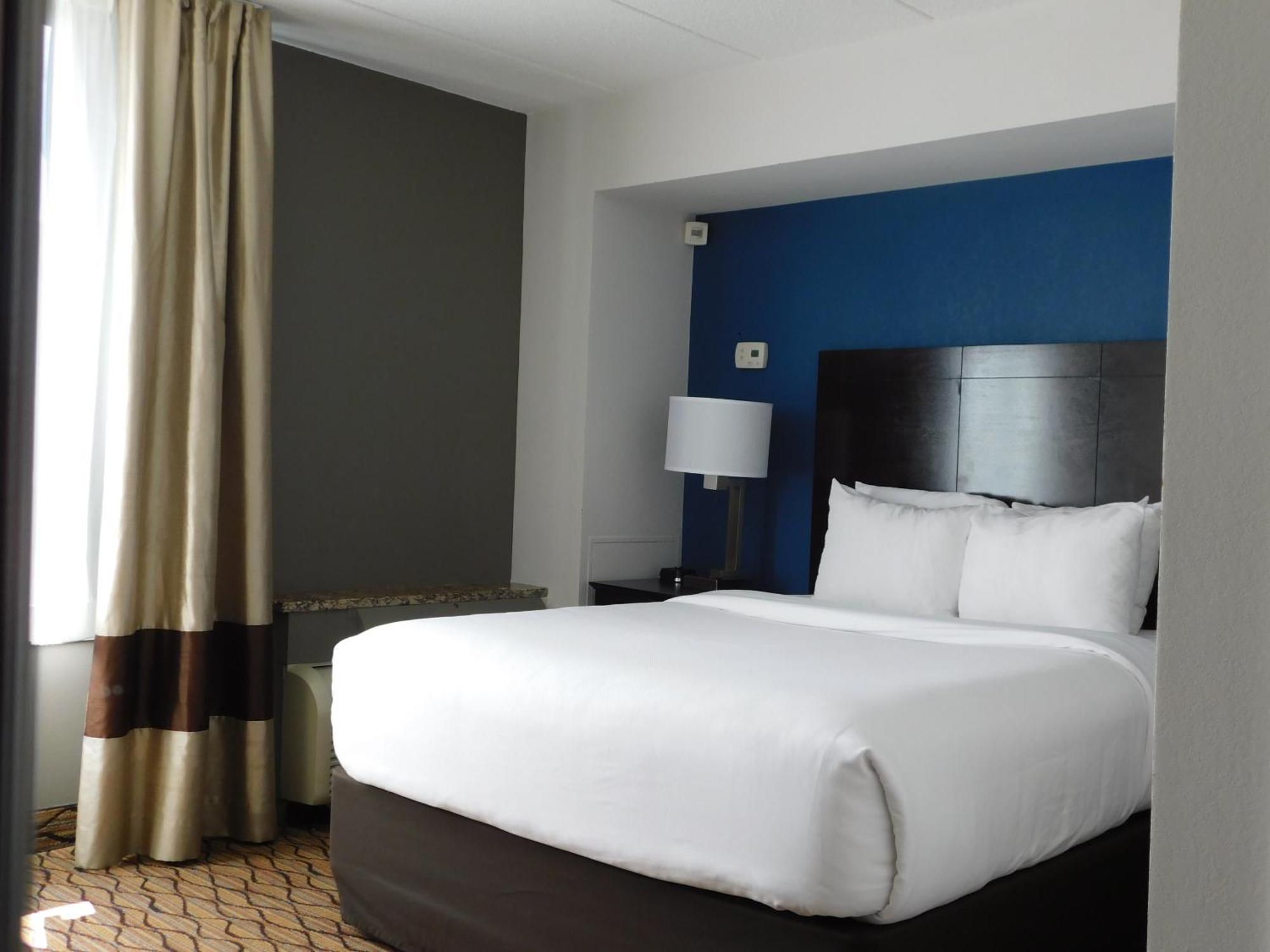 Comfort Inn & Suites Glen Mills - West Chester Dış mekan fotoğraf