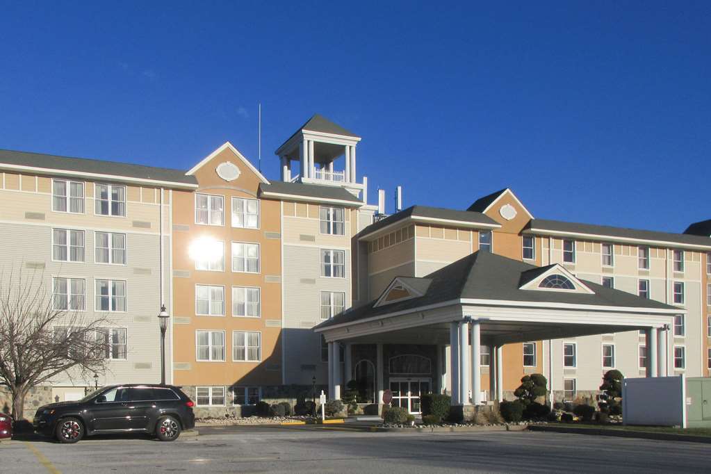 Comfort Inn & Suites Glen Mills - West Chester Dış mekan fotoğraf